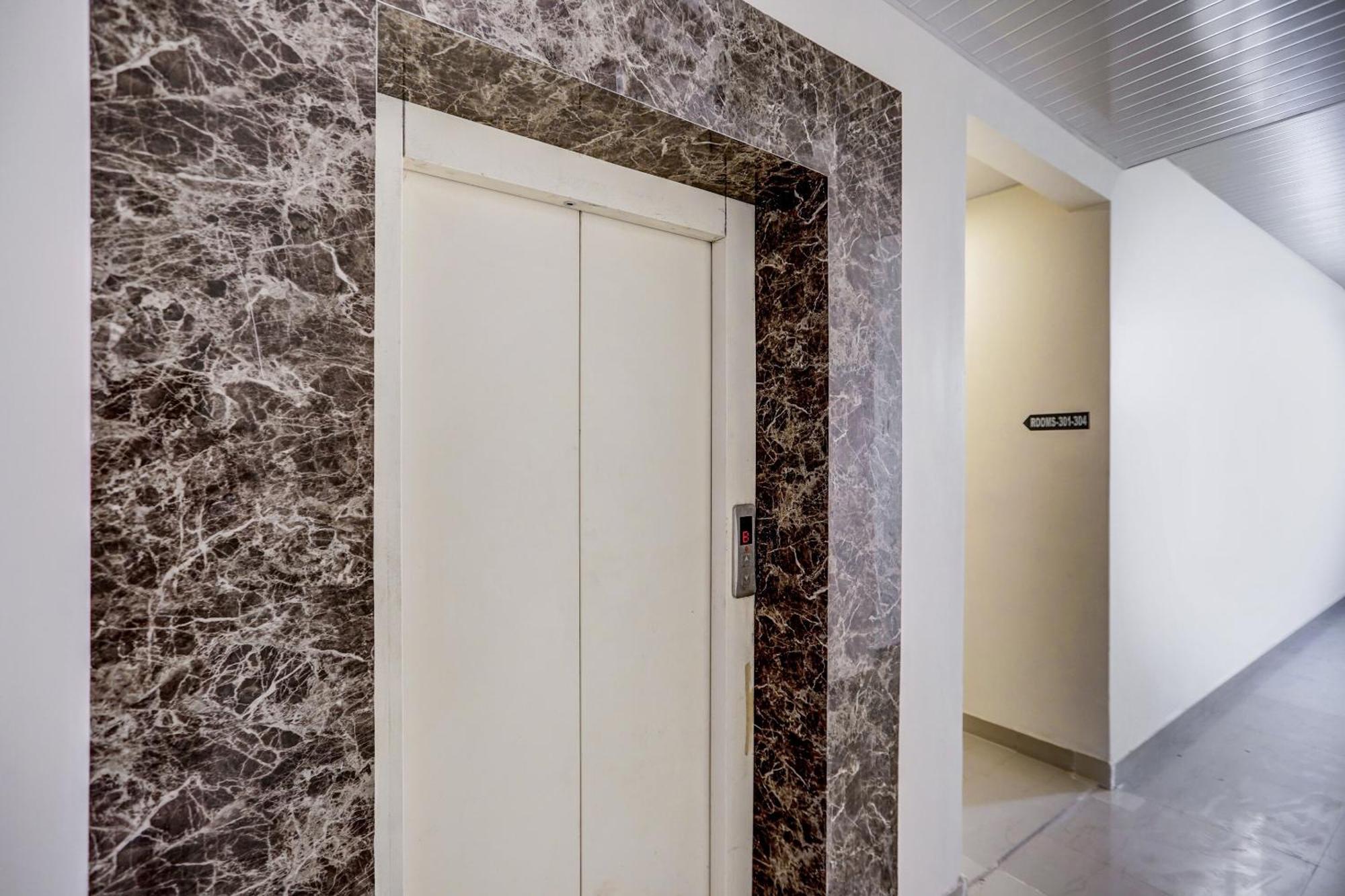 Collection O Sr Inn Awas Vikas Kanpur Dış mekan fotoğraf